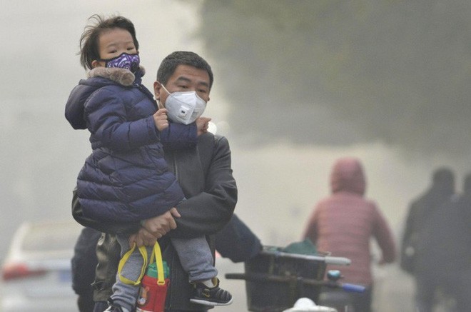 Nghiên cứu đáng lo ngại: Lớn lên trong môi trường ô nhiễm không khí có nguy cơ cao mắc bệnh tâm thần sau này - Ảnh 1.