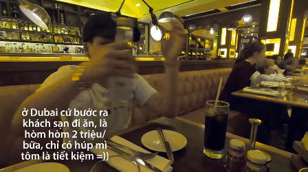 Thực hư chuyện Khoa Pug được si&ecirc;u đầu bếp Gordon Ramsay mời đến nh&agrave; h&agrave;ng, ăn thử m&oacute;n burger đắt nhất thế giới tại Dubai - Ảnh 2.