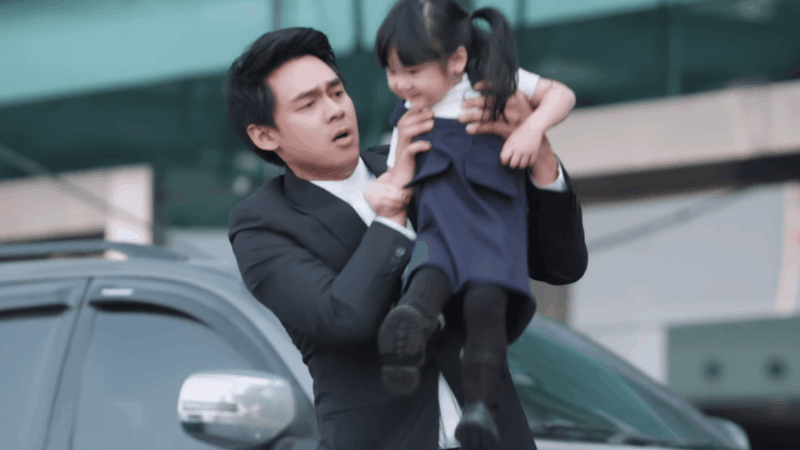 Mới l&agrave; mỹ nh&acirc;n ki&ecirc;u k&igrave; ở Chiếc L&aacute; Bay, nay Baifern lại h&oacute;a mẹ bỉm sữa m&ecirc; trai trong C&ocirc;ng Ch&uacute;a C&aacute;t tập 1 thế n&agrave;y - Ảnh 3.