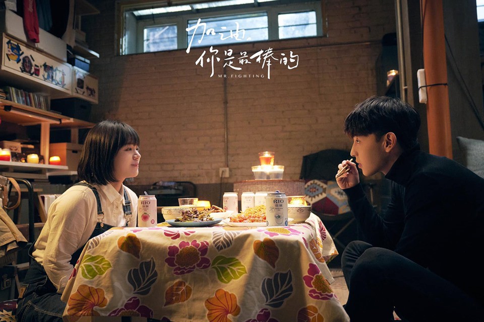 Kh&ocirc;n như Đặng Lu&acirc;n, 3 lần mượn cớ s&agrave;m sỡ con g&aacute;i nh&agrave; người ta trong Cố L&ecirc;n Cậu L&agrave; Tuyệt Nhất - Ảnh 1.