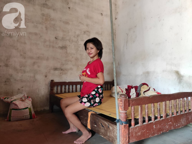 X&oacute;t cảnh hai vợ chồng gi&agrave; nu&ocirc;i con t&acirc;m thần, chăm ch&aacute;u t&agrave;n tật - Ảnh 13.