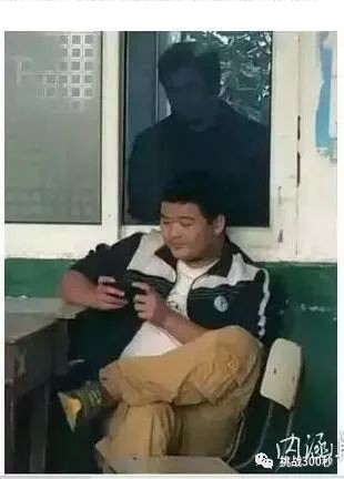 Thầy cô giám thị - Đừng hòng thoát khỏi ánh mắt của họ dù cho bạn có trốn lên cung trăng - Ảnh 3.