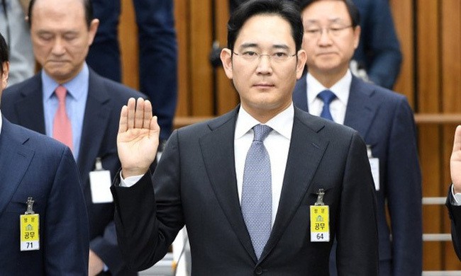 Giông tố lại bủa vây tập đoàn Samsung: Thái tử Lee Jae Yong có nguy cơ phải ngồi tù lần 2 - Ảnh 2.