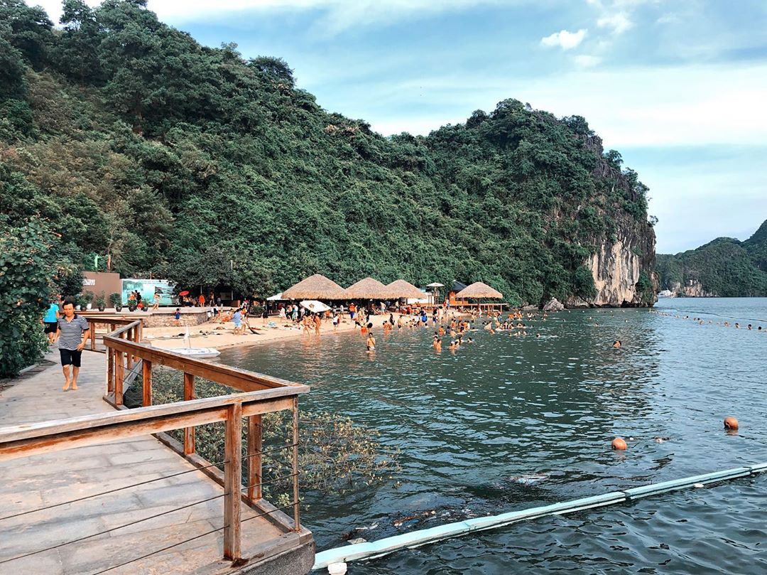 B&atilde;i tắm Soi Sim đẹp nhất nh&igrave; Vịnh Hạ Long ch&iacute;nh thức tạm dừng hoạt động khiến nhiều du kh&aacute;ch tiếc nuối - Ảnh 7.