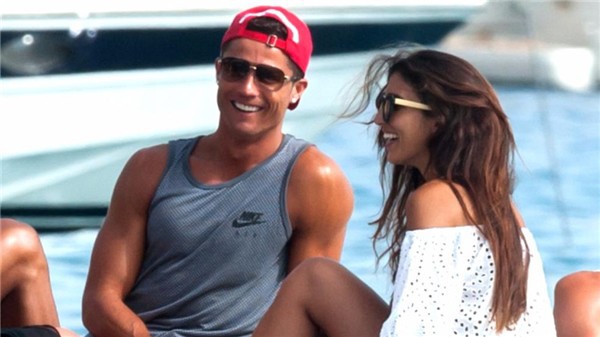 B&oacute;ng hồng quyến rũ nhất &ldquo;Fast & Furious Eiza Gonz&aacute;lez: Sở hữu vẻ ngo&agrave;i n&oacute;ng bỏng khiến Ronaldo m&ecirc; mẩn, từng mang danh l&agrave; kẻ thứ 3 - Ảnh 13.