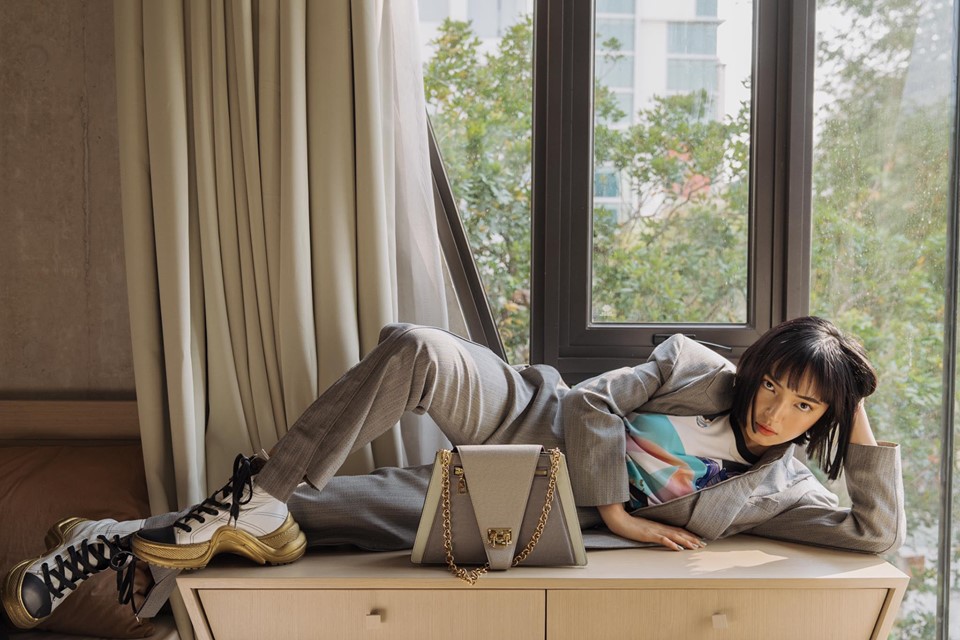 Ch&acirc;u B&ugrave;i, Kh&aacute;nh Linh: Con đường tự x&acirc;y dựng thương hiệu c&aacute; nh&acirc;n, một bước x&eacute; m&aacute;c hot girl nhạt nho&agrave; để thăng hạng trong l&ograve;ng người trẻ - Ảnh 7.