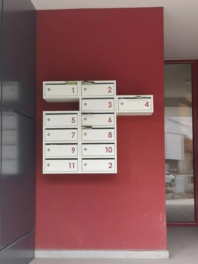Tổng hợp những pha có mỗi một việc mà làm cũng không xong trên khắp thế giới tuần qua - Ảnh 3.