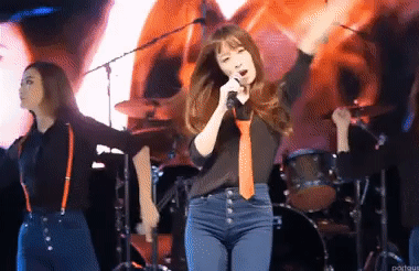 C&aacute;c th&aacute;nh hậu đậu nổi tiếng của Kpop: L&agrave;m hỏng đồ, tự ng&atilde; v&agrave; nhiều khoảnh khắc kh&oacute; đỡ đến fan cũng phải bất lực - Ảnh 17.