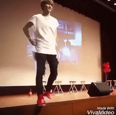 C&aacute;c th&aacute;nh hậu đậu nổi tiếng của Kpop: L&agrave;m hỏng đồ, tự ng&atilde; v&agrave; nhiều khoảnh khắc kh&oacute; đỡ đến fan cũng phải bất lực - Ảnh 25.