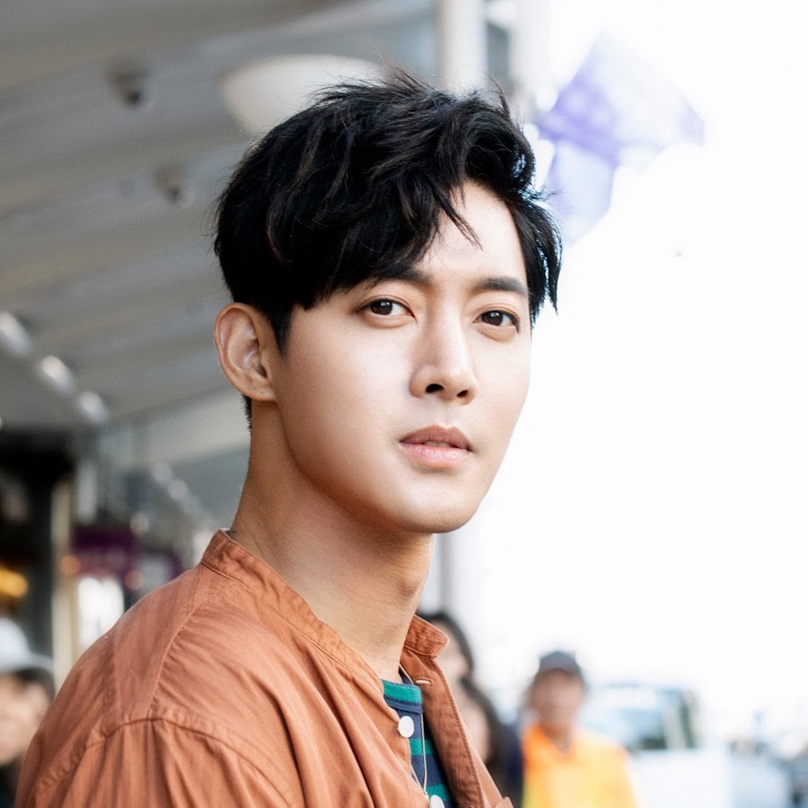 Top gương mặt đẹp nhất Kpop 2019: Visual đỉnh nhất BTS v&agrave; BLACKPINK l&ecirc;n ng&ocirc;i, 1 idol v&ocirc; danh g&acirc;y kh&oacute; hiểu v&igrave; vị tr&iacute; qu&aacute; cao - Ảnh 5.