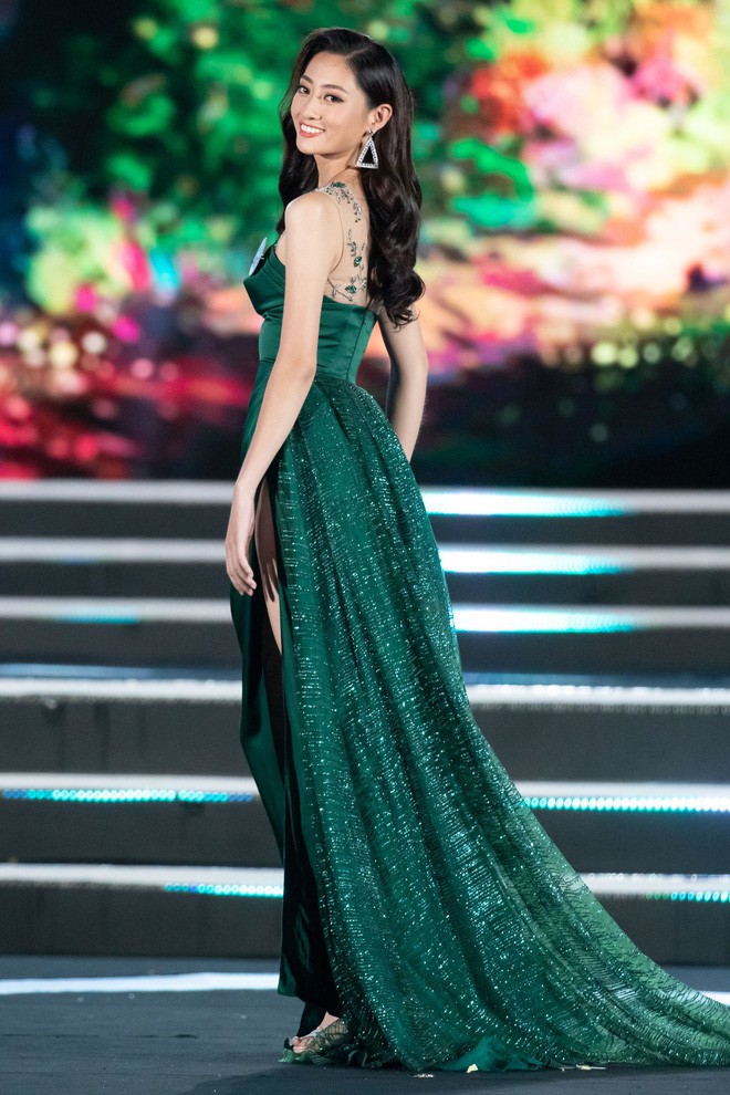Chiếc váy nặng 20kg giúp Ngọc Hằng tỏa sáng tại Hoa hậu Liên lục địa 2023
