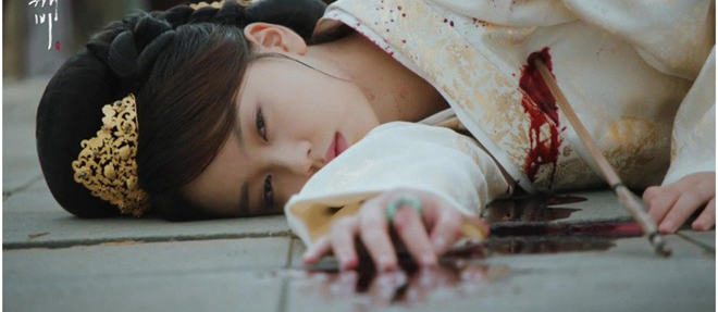 Không chỉ bà chủ IU và anh cận vệ ở Hotel Del Luna, phim Hàn còn tận 4 cặp đôi cướp nước mắt của khán giả - Ảnh 4.