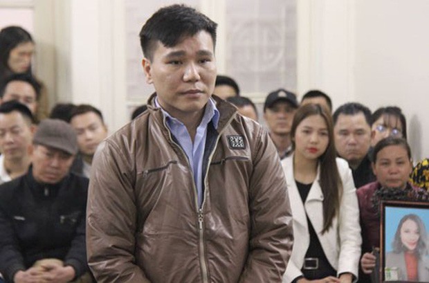 Châu Việt Cường được giảm 2 năm tù, òa khóc khi luật sư nhắc lại biến cố mẹ mất vì tai nạn giao thông - Ảnh 1.
