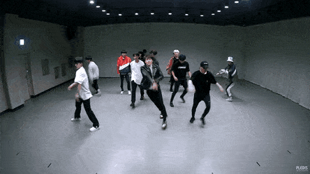 Top nhóm nam nhảy “đỉnh” nhất Kpop Gen 3: BTS cũng giỏi nhưng không sốc bằng boygroup đông dân nhảy đều như robot - Ảnh 5.