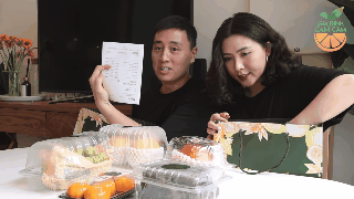 Choáng với màn mukbang của nhà Kiên Hoàng - Heo Mi Nhon: ăn hoa quả thôi mà giá trị bằng cả cái xe máy, riêng 1 chùm nho đã... 13 triệu - Ảnh 3.