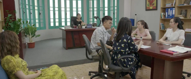 Những Nh&acirc;n Vi&ecirc;n Gương Mẫu tập 21: Chồng Li&ecirc;n giở th&oacute;i vũ phu, mắng vợ đồ lăng lo&agrave;n ngay cơ quan v&igrave; đi xe c&ugrave;ng trai lạ! - Ảnh 10.