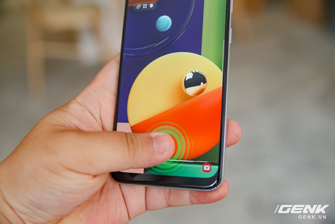 Sang chảnh hút mắt với Galaxy A50s: Thiết kế độc đáo, vân tay dưới màn hình, 3 camera mà giá chỉ 7.8 triệu - Ảnh 7.