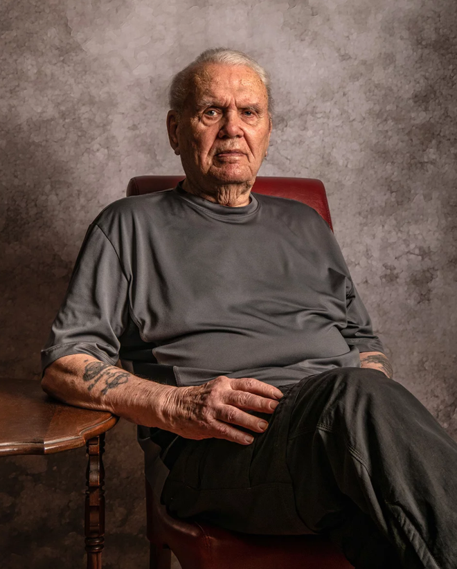 Nhiếp ảnh tôn vinh: Chụp chân dung những cựu chiến binh Thế chiến thứ 2 cuối cùng - Ảnh 5.