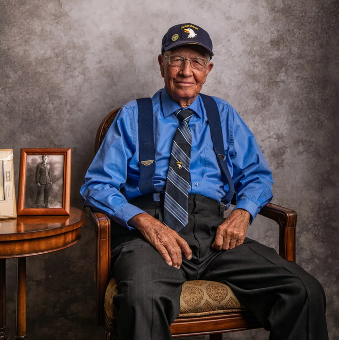 Nhiếp ảnh tôn vinh: Chụp chân dung những cựu chiến binh Thế chiến thứ 2 cuối cùng - Ảnh 7.