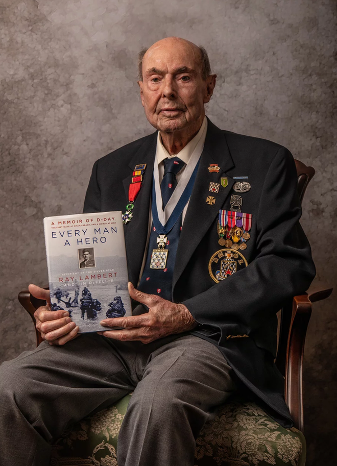 Nhiếp ảnh tôn vinh: Chụp chân dung những cựu chiến binh Thế chiến thứ 2 cuối cùng - Ảnh 9.