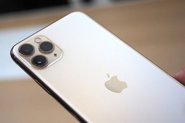 Thưa Apple, 64GB bộ nhớ kh&ocirc;ng c&ograve;n đủ cho iPhone đ&acirc;u! - Ảnh 1.