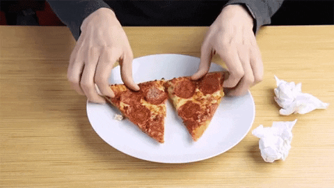 90% chúng ta đang không biết ăn pizza đúng cách và đây là kiểu chuẩn chỉnh nhất - Ảnh 2.