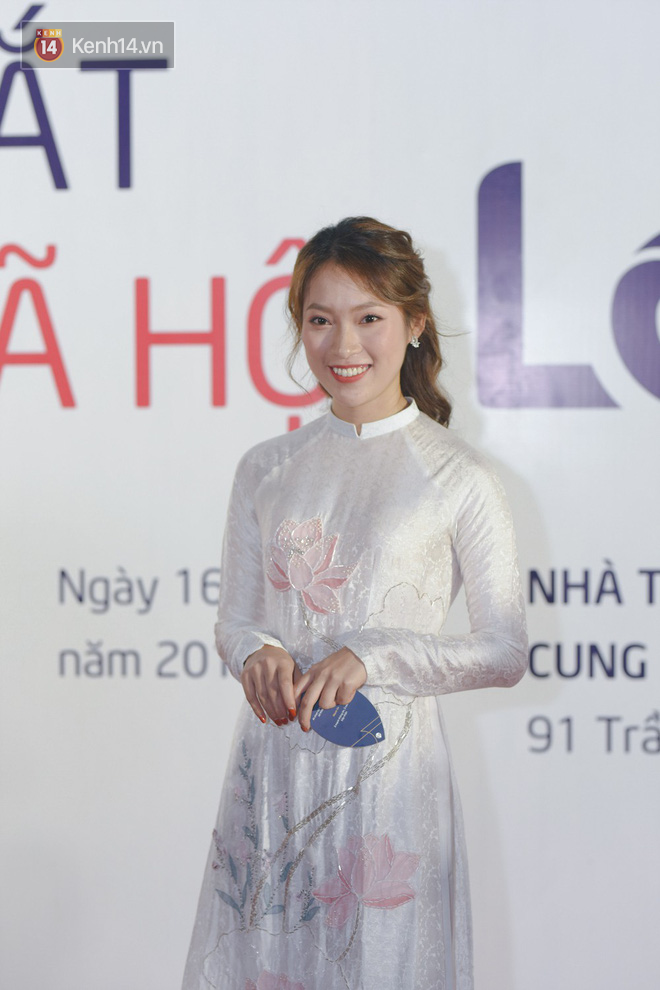 Hotgirl 7 thứ tiếng, Khánh Vy