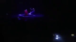 Ai chuy&ecirc;n nghiệp bằng những idol n&agrave;y: D&iacute;nh chấn thương, gặp tai nạn s&acirc;n khấu vẫn n&eacute;n đau biểu diễn đến ph&uacute;t cuối c&ugrave;ng - Ảnh 2.