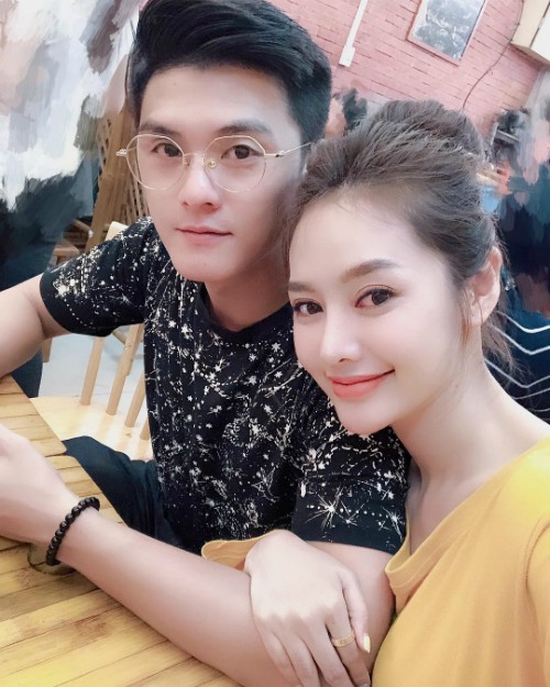Đón sinh nhật bên Lâm Vinh Hải, Linh Chi gây sốt khi hạnh phúc tuyên bố: Hôm nay em chính thức là vợ anh - Ảnh 4.