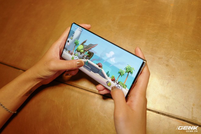Cho iFan cầm thử Galaxy Note10+: Chỗ n&agrave;o hay hơn iPhone, chỗ n&agrave;o c&ograve;n chưa được tốt? - Ảnh 14.