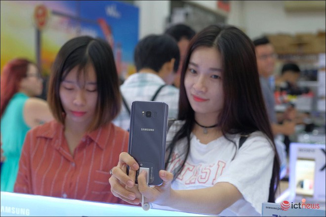 Apple so kè từng tí một với Samsung ở phân khúc cao cấp Việt Nam, các hãng khác không có cửa - Ảnh 3.