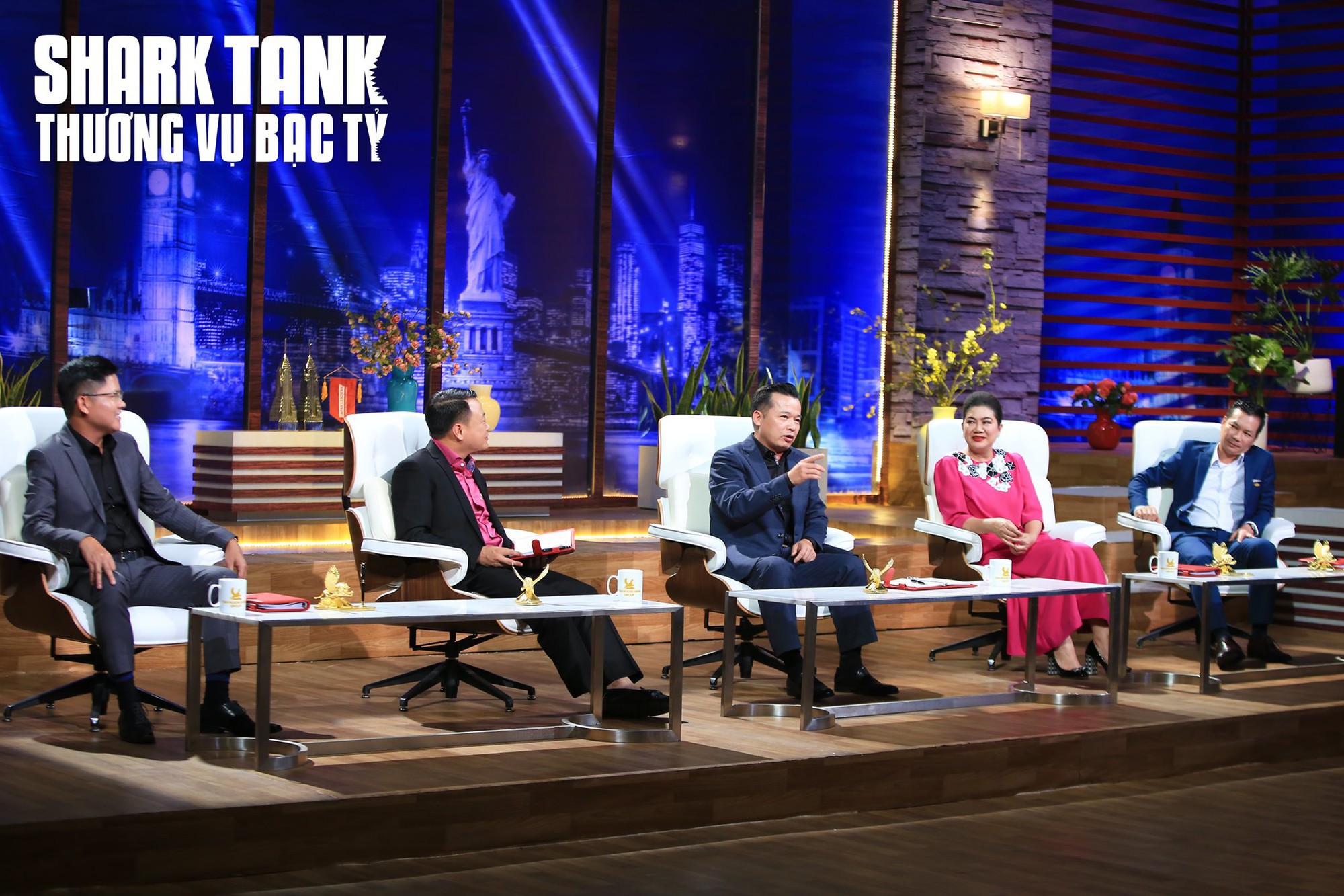 Shark Bình và những lần "thẳng như ruột ngựa" tại Shark Tank Vietnam