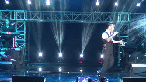 Những pha &ldquo;vồ ếch&rdquo; kinh điển tr&ecirc;n s&acirc;n khấu khiến sao Việt cười kh&ocirc;ng nổi m&agrave; kh&oacute;c cũng kh&ocirc;ng xong - Ảnh 22.