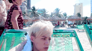 SM tung vlog NCT Dream đến Đà Nẵng theo style… “chóng mặt”, nhưng phản ứng của cậu út khi uống nước dừa có bọ còn gây choáng hơn - Ảnh 11.