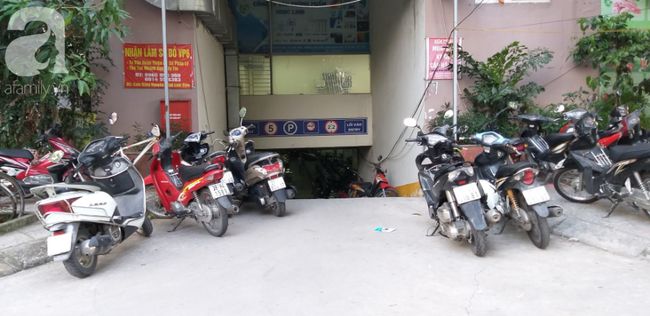 Người d&acirc;n treo băng r&ocirc;n đ&ograve;i sổ hồng ở chung cư &ocirc;ng Thản, bức x&uacute;c chỗ để xe qu&aacute; tải phải phơi nắng ngo&agrave;i s&acirc;n - Ảnh 6.