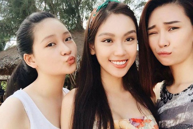 Đ&acirc;u chỉ c&oacute; tứ huynh đệ ở Nghệ An, đ&acirc;y l&agrave; những gia đ&igrave;nh đ&ocirc;ng chị em m&agrave; ai cũng đẹp xuất sắc nổi tiếng MXH - Ảnh 6.