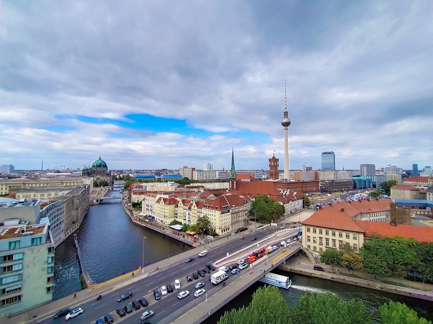 Mùa thu thủ đô Berlin hiện lên đầy rực rỡ qua bốn góc ảnh tuyệt đẹp của OPPO A9 2020 - Ảnh 10.