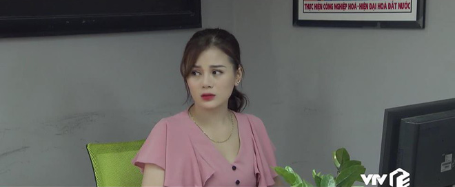 Những Nhân Viên Gương Mẫu tập 27: Đi nhậu ngửa tay xin vợ được cho 220k, Nam muối mặt bòn thêm em rể vì nhẵn túi! - Ảnh 8.