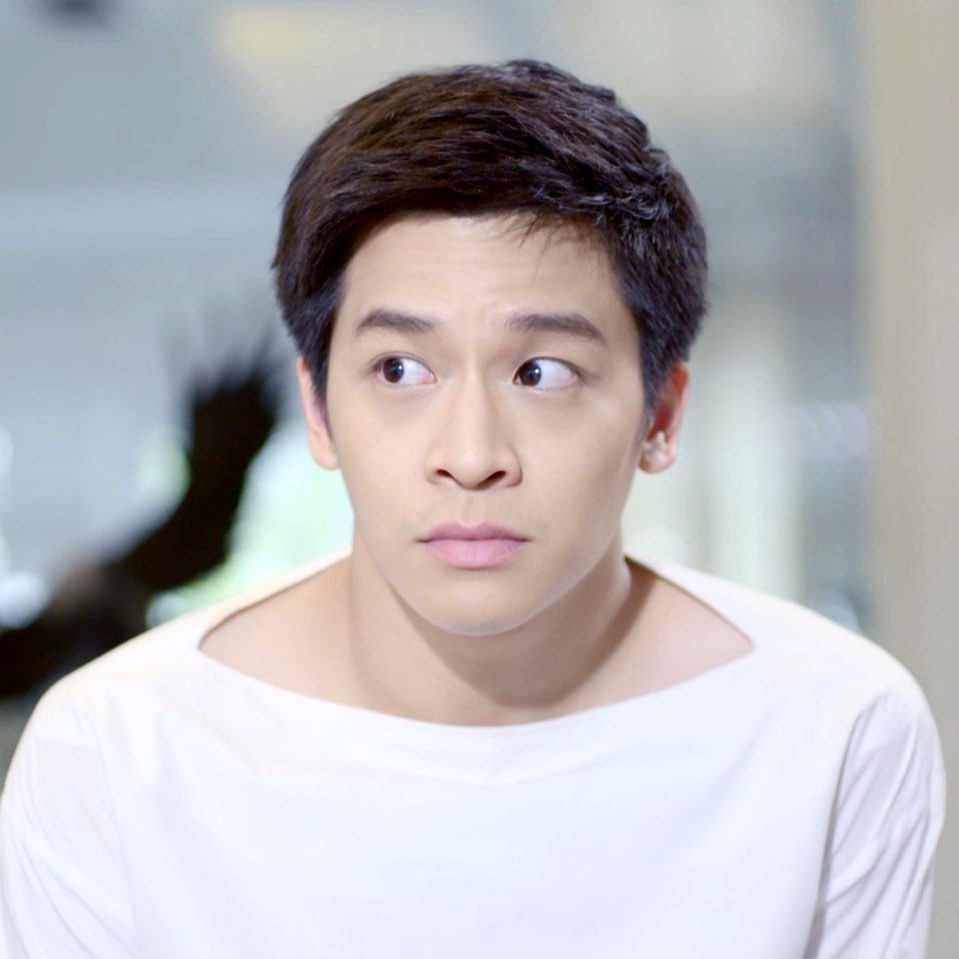 3 chàng thơ cật lực tán mỹ nhân Chiếc lá bay Baifern: Soái ca học giỏi, body hot, người dính nghi án hẹn hò nữ chính - Ảnh 20. 3 chàng thơ cật lực tán mỹ nhân Chiếc lá bay Baifern: Soái ca học giỏi, body hot, người dính nghi án hẹn hò nữ chính - Ảnh 20.