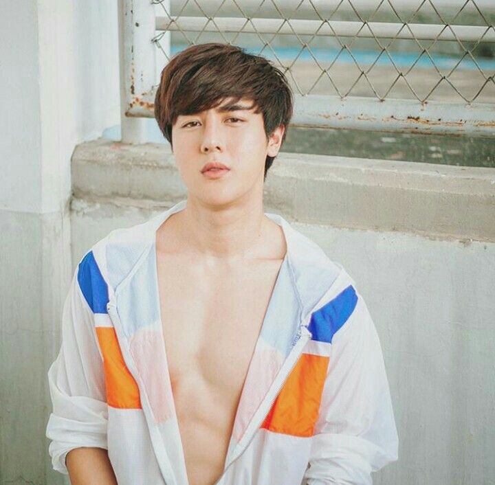 3 chàng thơ cật lực tán mỹ nhân Chiếc lá bay Baifern: Soái ca học giỏi, body hot, người dính nghi án hẹn hò nữ chính - Ảnh 32. 3 chàng thơ cật lực tán mỹ nhân Chiếc lá bay Baifern: Soái ca học giỏi, body hot, người dính nghi án hẹn hò nữ chính - Ảnh 32.