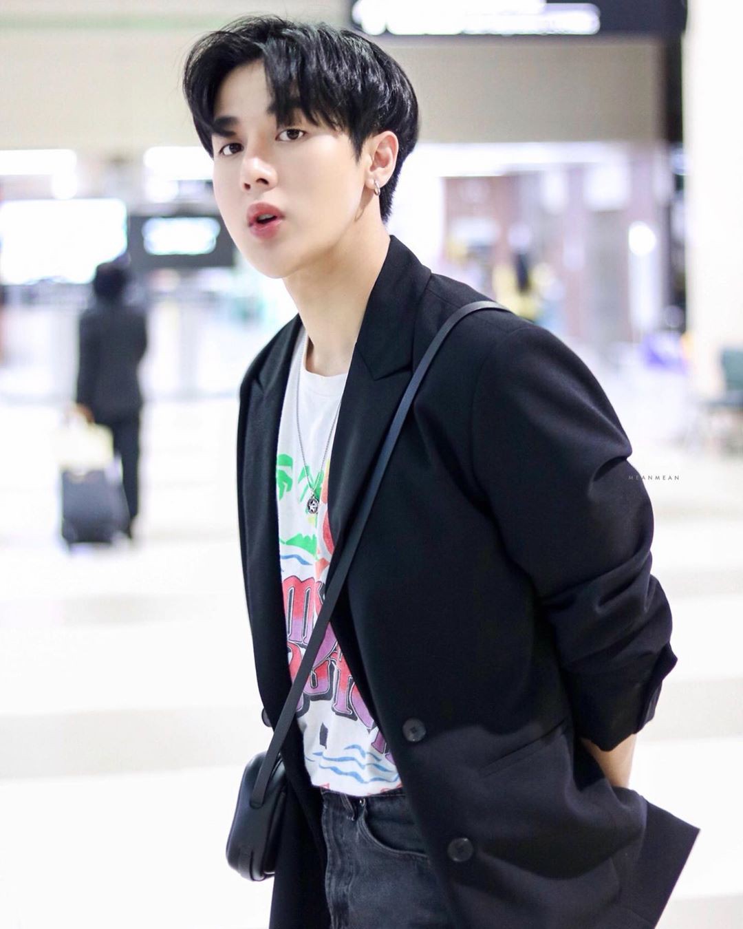 3 chàng thơ cật lực tán mỹ nhân Chiếc lá bay Baifern: Soái ca học giỏi, body hot, người dính nghi án hẹn hò nữ chính - Ảnh 36. 3 chàng thơ cật lực tán mỹ nhân Chiếc lá bay Baifern: Soái ca học giỏi, body hot, người dính nghi án hẹn hò nữ chính - Ảnh 36.