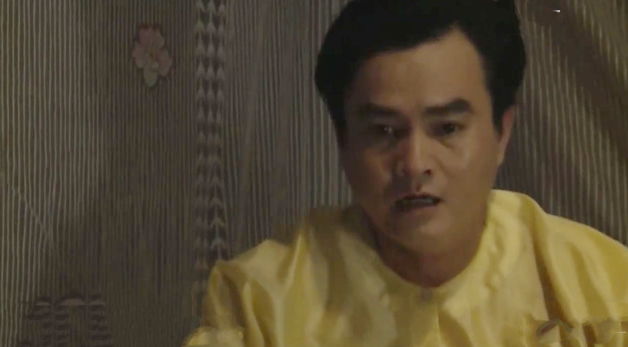 Tiếng S&eacute;t Trong Mưa tập 20: Thị B&igrave;nh ngớ ngẩn &ocirc;m con chờ cậu Ba về cứu, tai họa ập xuống chị lại lăn ra xỉu? - Ảnh 18.