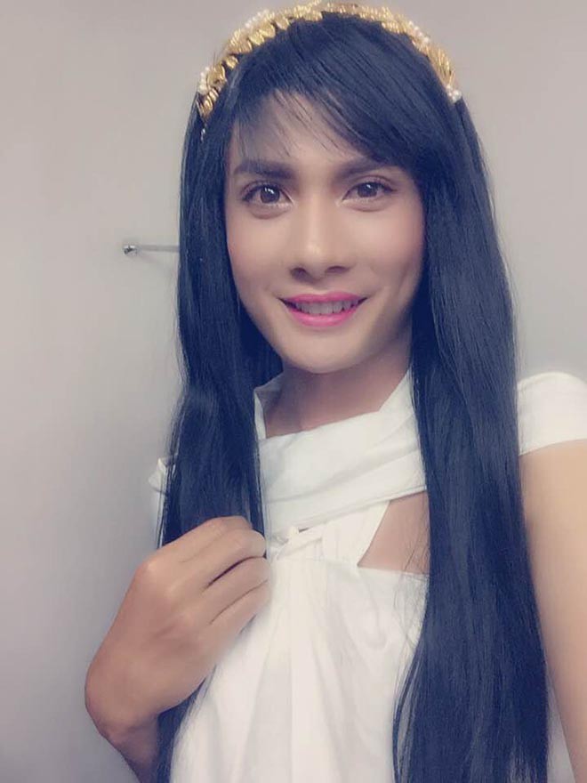Huỳnh Phương v&agrave; những m&agrave;n giả g&aacute;i b&eacute;n như c&aacute;i ch&eacute;n: Đứng với Sĩ Thanh chắc cũng ra d&aacute;ng chị em một nh&agrave; lắm! - Ảnh 4.