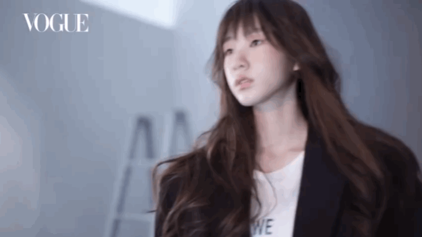 Con gái 13 tuổi của Tiểu S gia nhập Cbiz: Hồi bé bị chê quá kém sắc, ai ngờ lớn lên lột xác xuất sắc nhường này - Ảnh 12. Con gái 13 tuổi của Tiểu S gia nhập Cbiz: Hồi bé bị chê quá kém sắc, ai ngờ lớn lên lột xác xuất sắc nhường này - Ảnh 12.