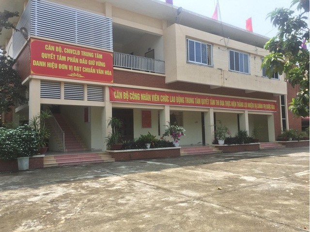 UBND TP H&agrave; Nội y&ecirc;u cầu kiểm tra, xử l&yacute; vụ c&aacute;n bộ trung t&acirc;m nu&ocirc;i dưỡng trẻ t&agrave;n tật ăn chặn h&agrave;ng từ thiện ở Ba V&igrave; - Ảnh 2.