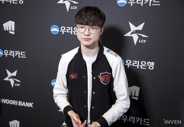 Góc vô lý: ESPN loại Faker khỏi top 10 tuyển thủ hàng đầu Worlds 2019 - Ảnh 2.