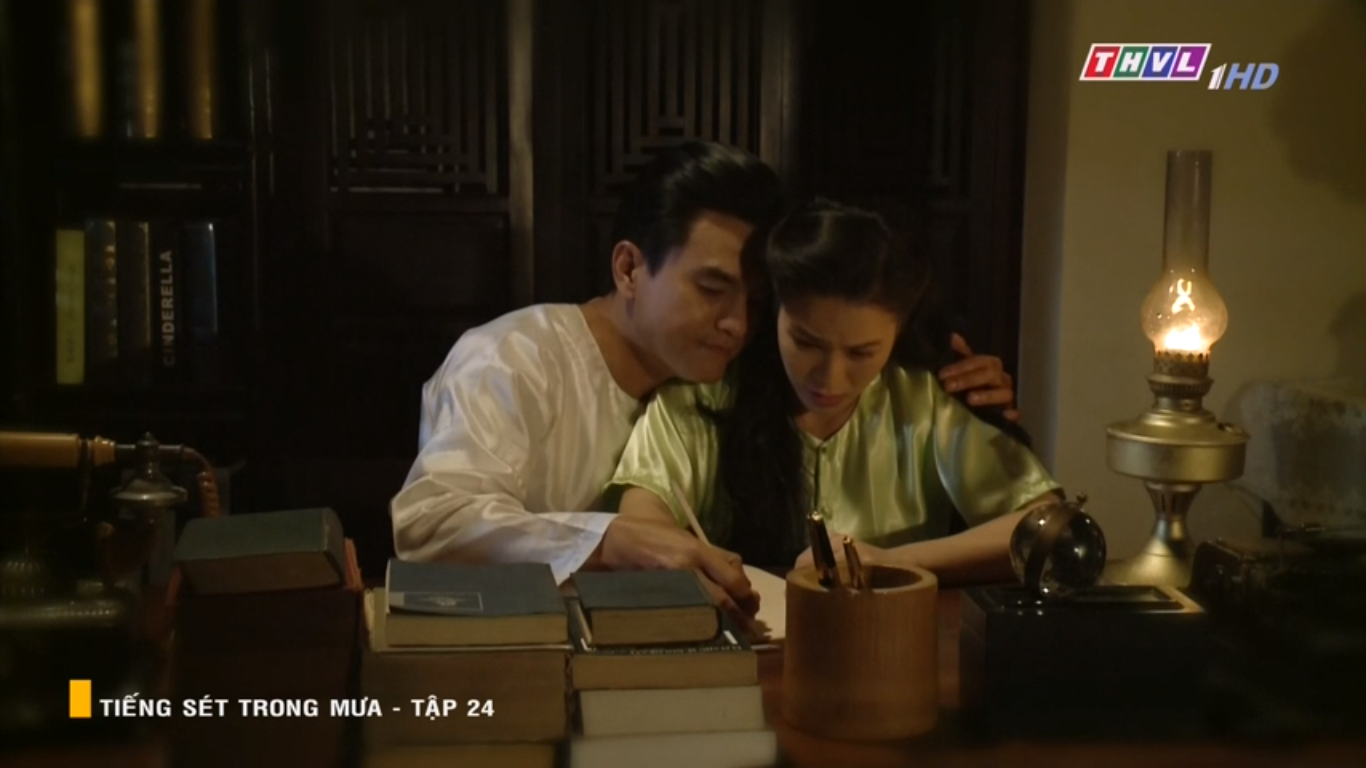 Tiếng Sét Trong Mưa tập 24: Bà Hội cắt cổ để Hiểm câm suốt đời, cậu hai run sợ nói người và quỷ không thể sống chung! - Ảnh 9. Tiếng Sét Trong Mưa tập 24: Bà Hội cắt cổ để Hiểm câm suốt đời, cậu hai run sợ nói người và quỷ không thể sống chung! - Ảnh 9.