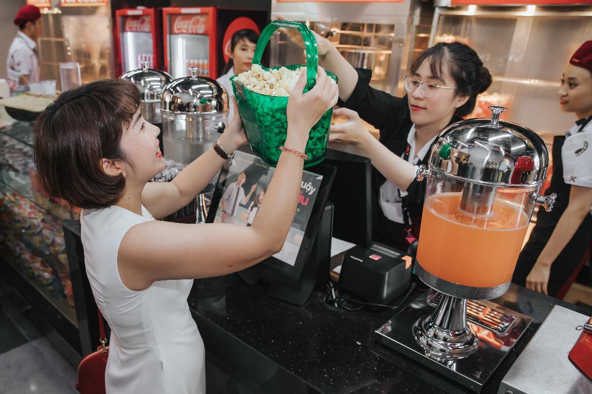 Ơn giời! Cơn sốt mang x&ocirc;, nồi, thau đi đựng bắp nước ở H&agrave;n Quốc c&oacute; mặt tại Việt Nam rồi! - Ảnh 3.