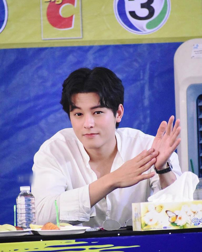 D&agrave;n sao cực phẩm của V&igrave; Sao Đưa Anh Tới bản Th&aacute;i: Nữ ch&iacute;nh c&ocirc;ng khai l&agrave;m tiểu tam, nam ch&iacute;nh to&agrave;n năng đến ngỡ ng&agrave;ng - Ảnh 13.