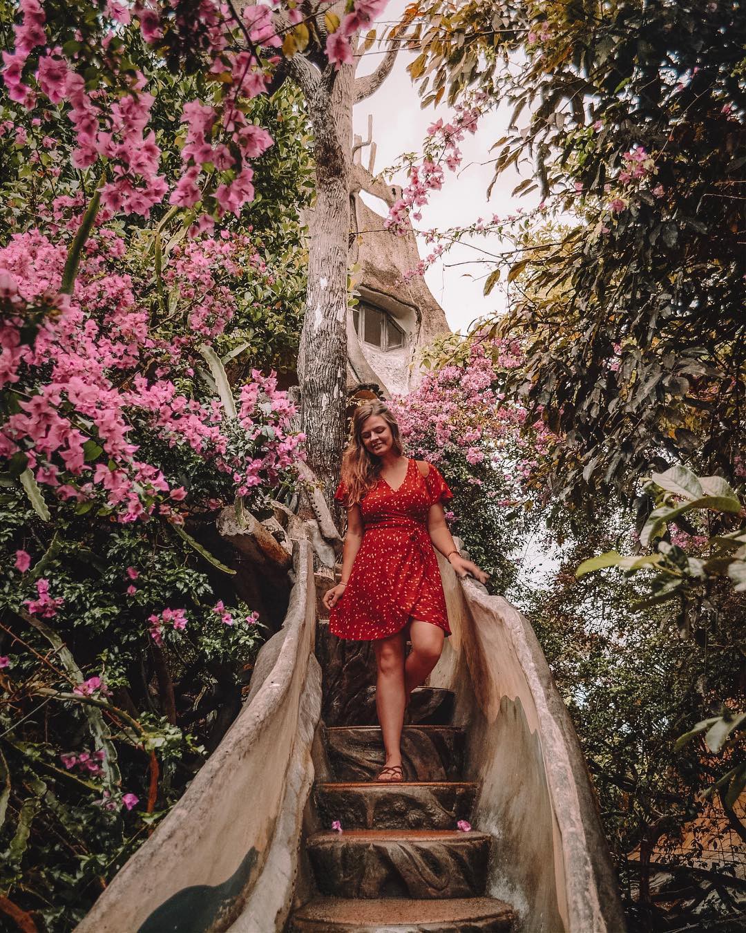 Ngôi nhà “dị” nhất Đà Lạt được báo Mỹ tung hô: Toàn thấy người nước ngoài check-in, khách Việt không mặn mà cho lắm! - Ảnh 15. Ngôi nhà “dị” nhất Đà Lạt được báo Mỹ tung hô: Toàn thấy người nước ngoài check-in, khách Việt không mặn mà cho lắm! - Ảnh 15.